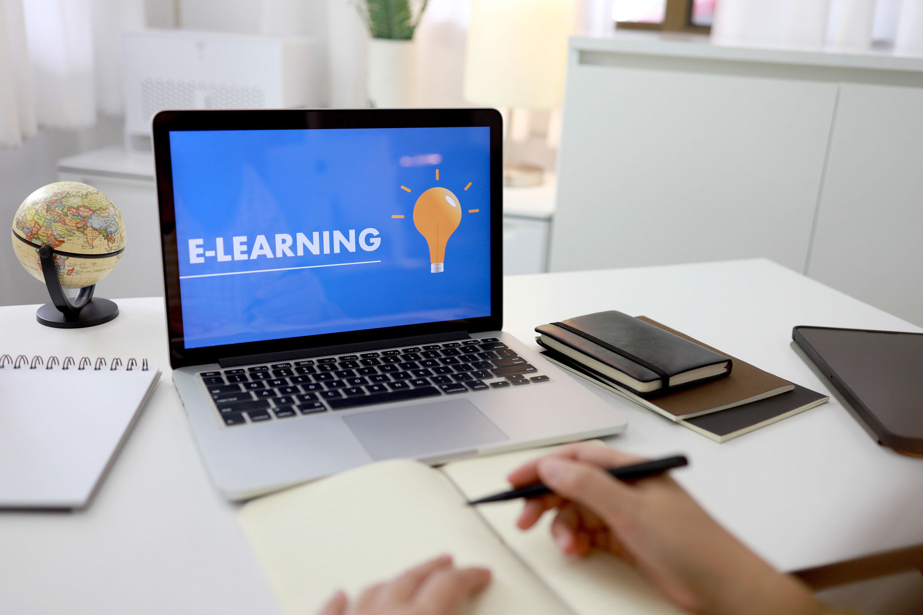 https://www.confisiologie.nl/_images//elearning-computer.jpg